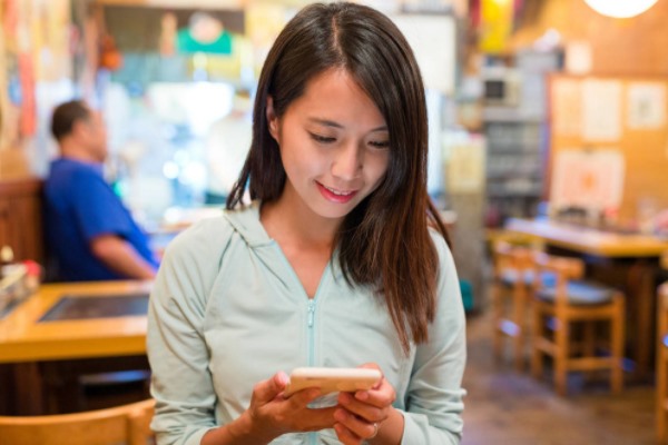 陌陌上加微信的原因？